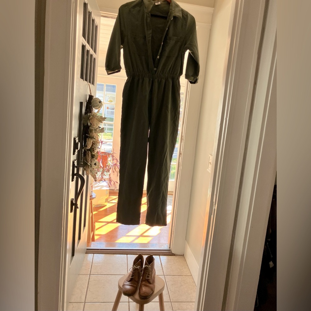 the Army Green stretch waist Jump Trainer